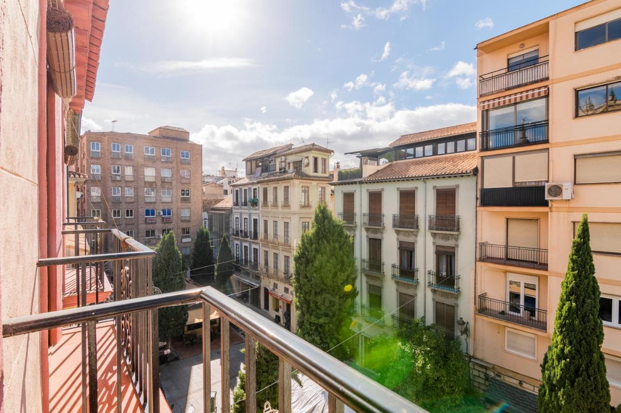 Tuguest Plaza Pescaderia - Catedral Apartment Granada Exterior photo